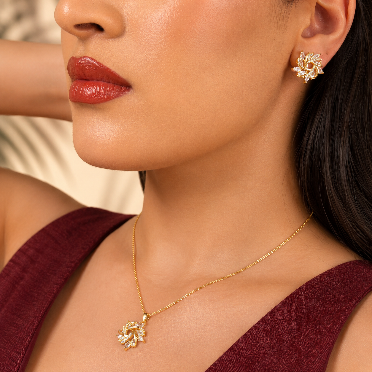 Set Collier & Boucles d’oreilles Motif Fleur en Zircone